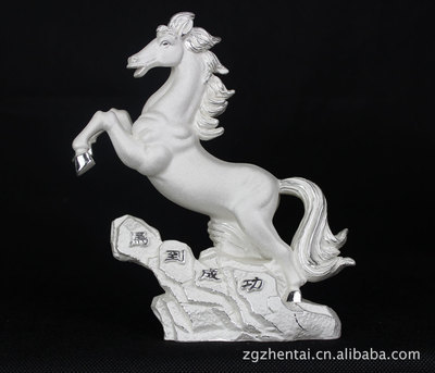 臻泰珠寶駿馬系列 馬到成功白銀工藝擺飾，匠心打造的藝術珍品